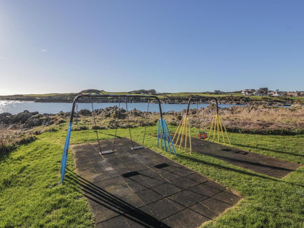 The Clamshell Apartment Isle of Whithorn Exterior photo