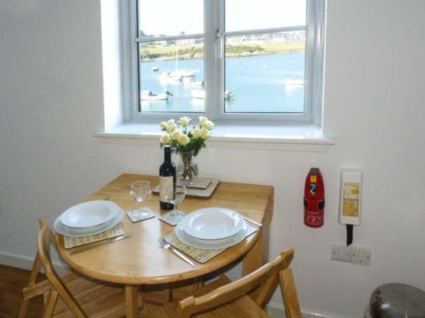 The Clamshell Apartment Isle of Whithorn Exterior photo